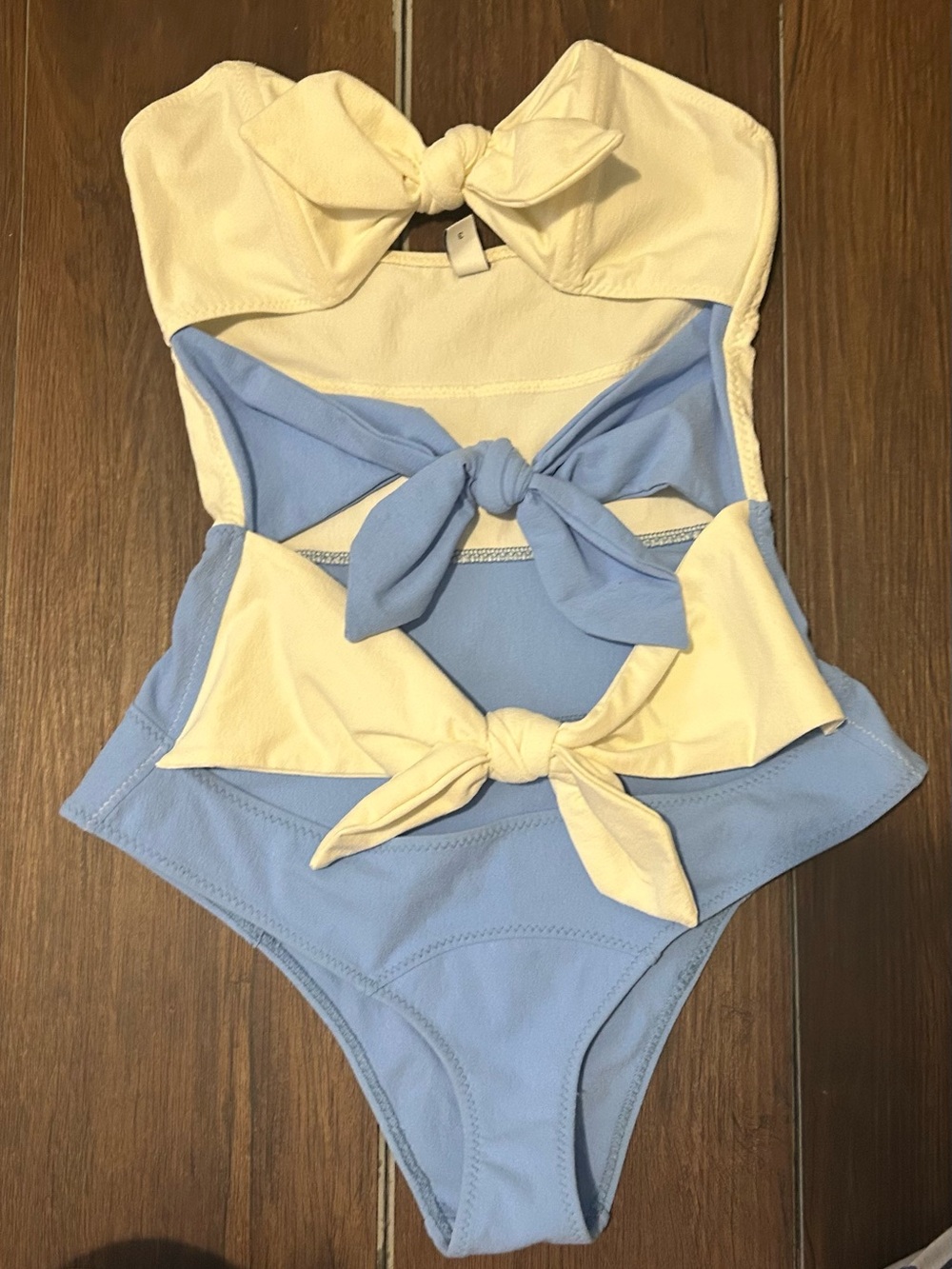 Lisa Marie Fernandez Strapless Bow Cutout One-Piece Swimsuit - Picture 4 of 12